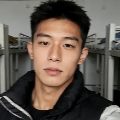程彤